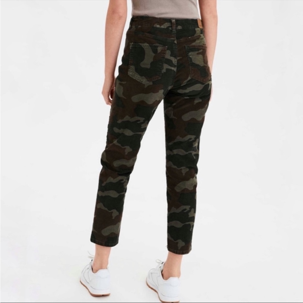 American Eagle Mom jean Camo Corduroy - Picture 3 of 13